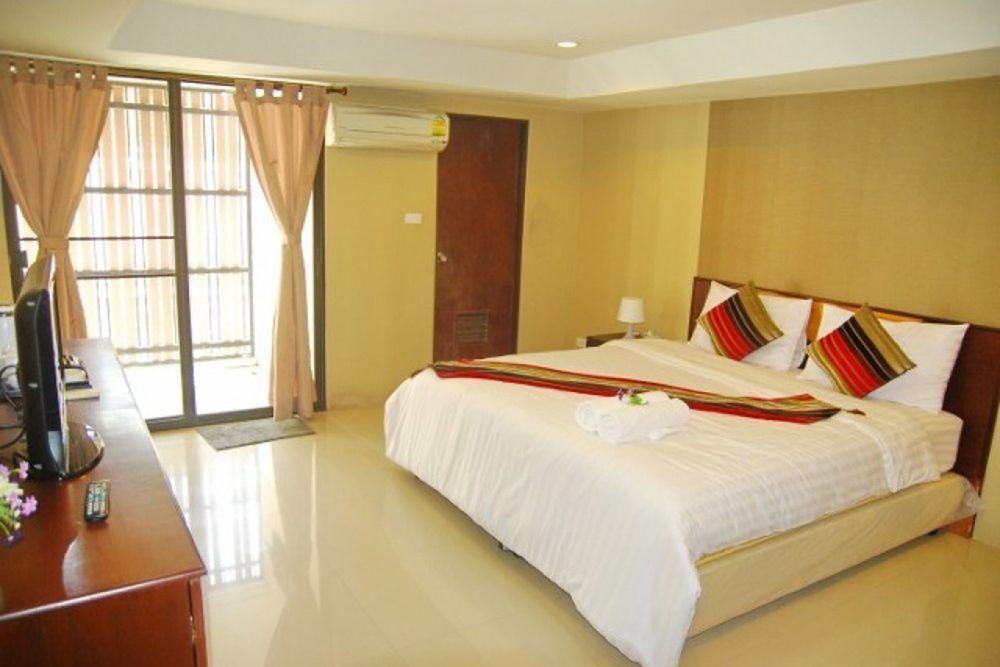 Aparthotel Grannylla Charoenkrung Bangkok Esterno foto