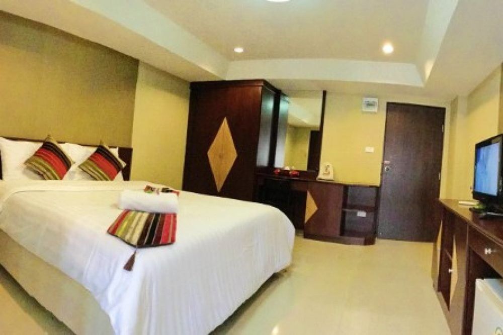 Aparthotel Grannylla Charoenkrung Bangkok Esterno foto