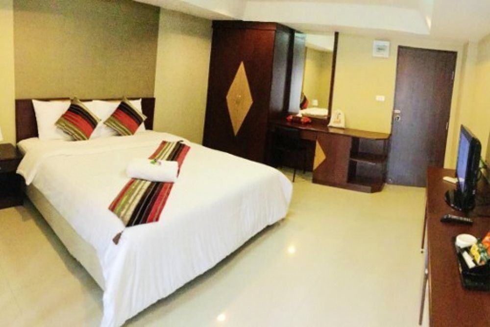 Aparthotel Grannylla Charoenkrung Bangkok Esterno foto